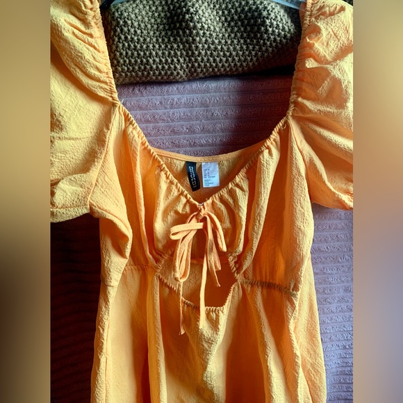 💥DIVIDED VESTIDO CORTO💥AMARILLO CANARIO💥Sz L💥NUEVO💥CM52 - Picture 4 of 10